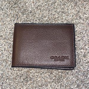 NWOT mens coach card holder